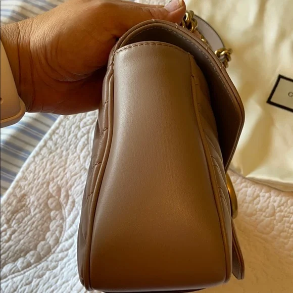 Gucci Small Marmont 2.0 Matelesse - Picture 6 of 16